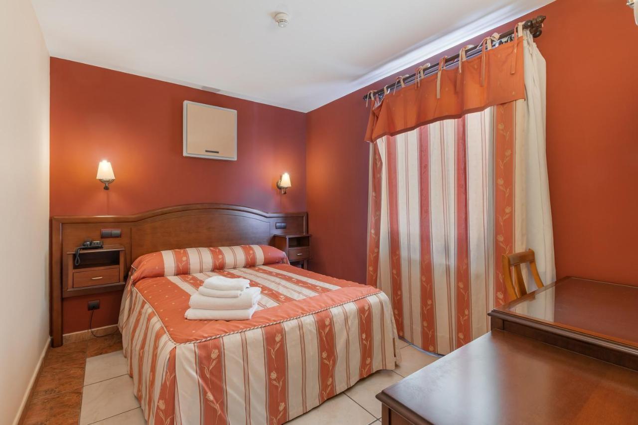 Hotel Area Javalambre La Puebla De Valverde Extérieur photo